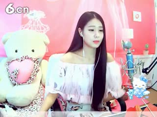 六间房美女主播哇~陈子琳互动直播