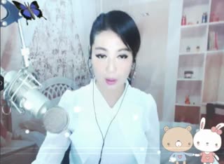你累了~我哭了~原来爱情脆弱的像一朵《塑料花》