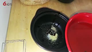 三鲜砂锅米线做法