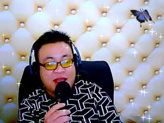 应聘主播歌曲愿得一人心