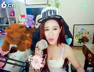 六间房优秀主播╰❐╬➷﹏吧啦熹熹聊天交友