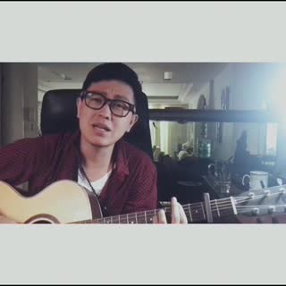 给你们深情的唱首老情歌偏偏喜欢你，以后不要再夸哥帅了，请夸我的演技