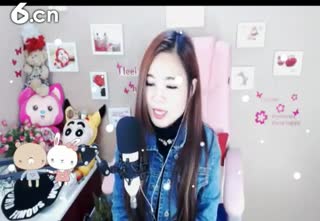 路边的野花已经开满地~我却在花丛中哭泣