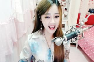 电眼MM秀唱网络神曲~《老婆最大》