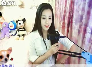 六间房美女主播RE倾城✿蓉兒直播间互动