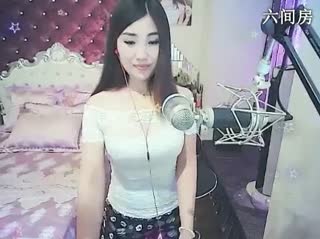 六间房甜美女主播&clubs;╮樂♫樂こ秀唱直播