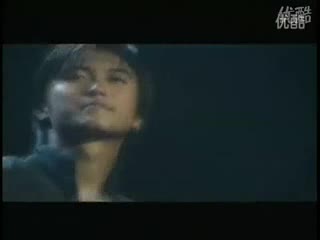 谢霆锋唱光辉岁月后哭了(1)flv