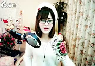 六间房最红主播✿艾雪雪灬独一无二说唱视频