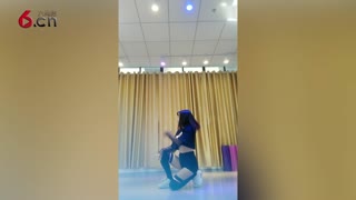 帅气萝莉霸气舞蹈秀 18.11.28