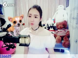 六间房性感主播Love✿景花互动直播中