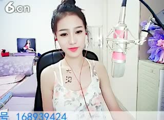 六间房秀场真人主播❧Cat︷〆缪斯❦ 秀唱high歌