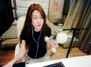 逃开了你~我躲在《三万英尺》的云底~