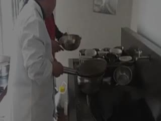 正宗济宁甏肉干饭怎么做