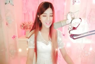 珍爱秀唱广场舞神曲~《一曲红尘》