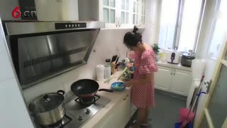 炎炎夏日 一道酸甜青瓜清热解暑 17.07.25