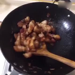 先别睡 请先看完这盘红烧肉