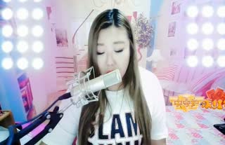 《把悲伤留给自己》把你的美丽带走~