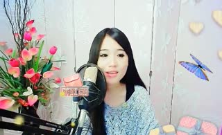 我能想到《最浪漫的事》~就是和你一起慢慢变老