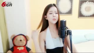 曲风明快跳跃，犹如清风袭面《远走高飞》仿佛能看到旅途中的风景