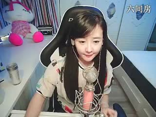 六间房美女主播久美。 秀唱视频