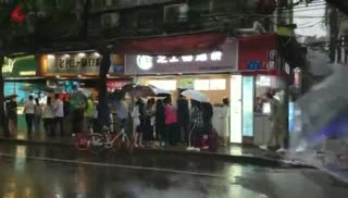 果王芝士榴莲饼登录广州啦，每一口都超满足