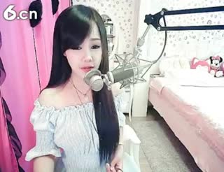 六间房美女主播╰⋛泡沫ღ寒兮⋚╯视频直播
