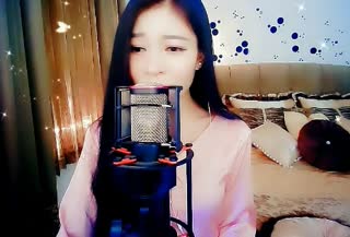 淡雅女神送你一曲老歌