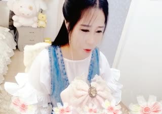 菇凉翻唱《梦中的额吉》~很好听的一首歌~
