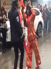 尬舞