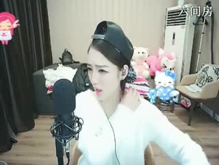 六间房最红主播Ai小小 互动直播中