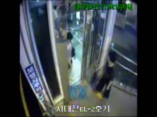 韩国电梯事故（不做死就不会死系列）