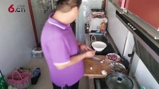 超下饭的蒜蓉蒸虾来一盘吗 17.10.17