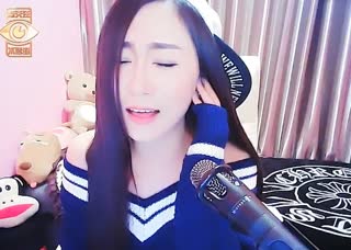 菇凉翻唱《我的歌声里》~嗓音很独特~