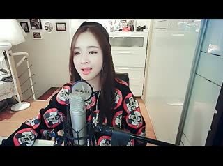 人美歌甜~妹子实力演唱《哭砂》