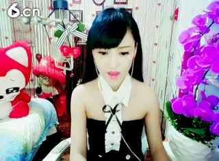 六间房最红主播╰❥可乐baby♫ 直播中