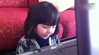 萝莉版万物生 萌我一脸血