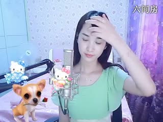 六间房最红主播╰&hearts;小鹿乱撞？秀唱直播