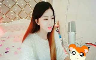 美女珍爱唱歌给你听