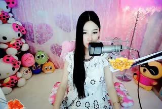 一首《我在前世约了你》~唱的好投入~