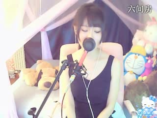 六间房秀场真人主播╰、Soul〆子依直播中