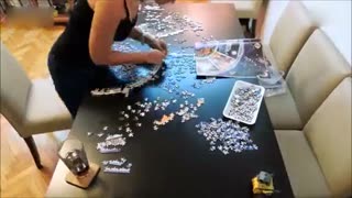 9000片的超大拼图，如果拼到最后少了一片会不会疯掉！