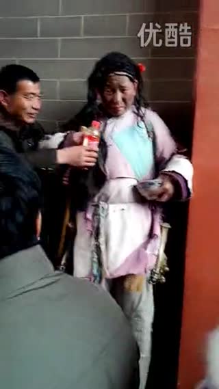 开封清明上河园搞笑视频片段 .flv