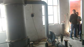 轨道式炭化炉 无烟气化炭化炉 三兄厂内试机.AVI