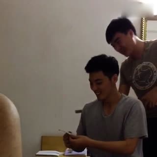 真正的魔术就是要能利用身边的一切道具