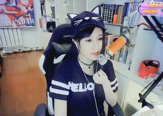 让青春吹动了你的长发~让它牵引你的梦