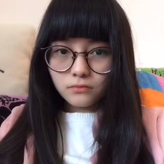我有如此装逼的顶眼镜方式