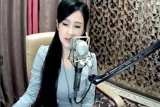 你我不能从头~就这样松开寂寞的手~
