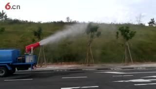 东风多利卡8吨雾炮洒水车作业效果13872888598