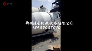 新乡三轮搅拌罐车客户现场