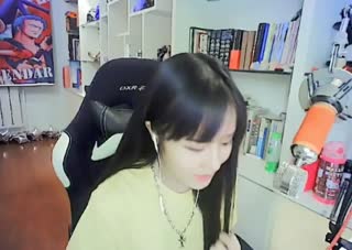 我想念你的吻和手指淡淡烟草《味道》~